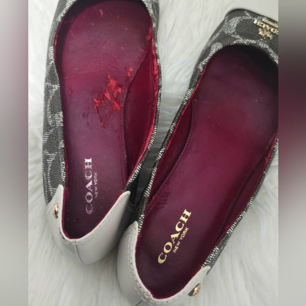 COACH Chelsea Signature Logo Leather Flats Brown Chalk Women's Size 6B - Picture 8 of 11